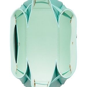 kate spade Bags - SOLD Kate Spade Cape Drive Harriet Bucket Bag kate spade Bags - SOLD Kate Spade Cape Drive Harriet Bucket Bag